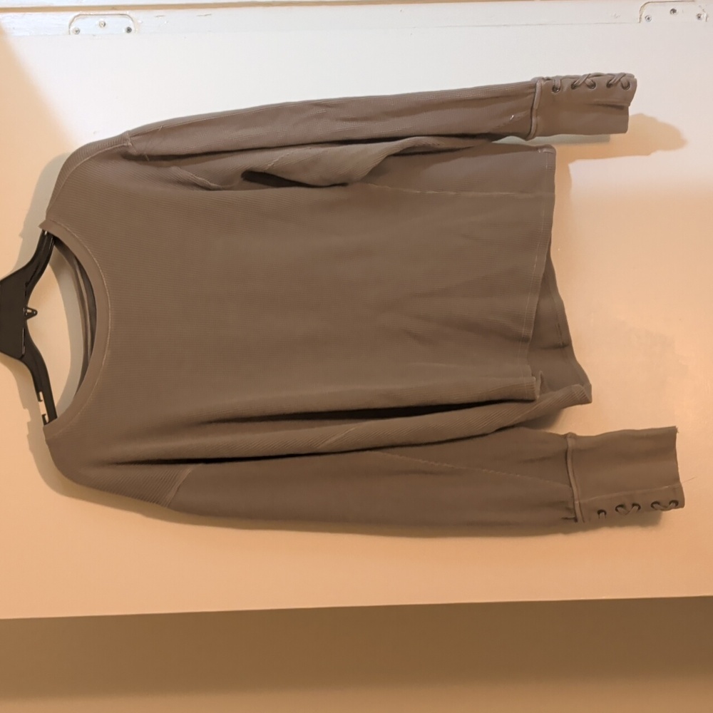 Free People Taupe Lace-Up Cuff Thermal Long Sleeve Top - Picture 4 of 7
